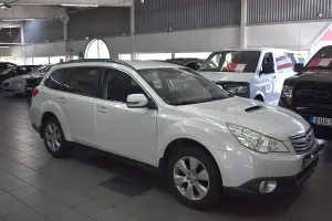 Subaru Outback 2011